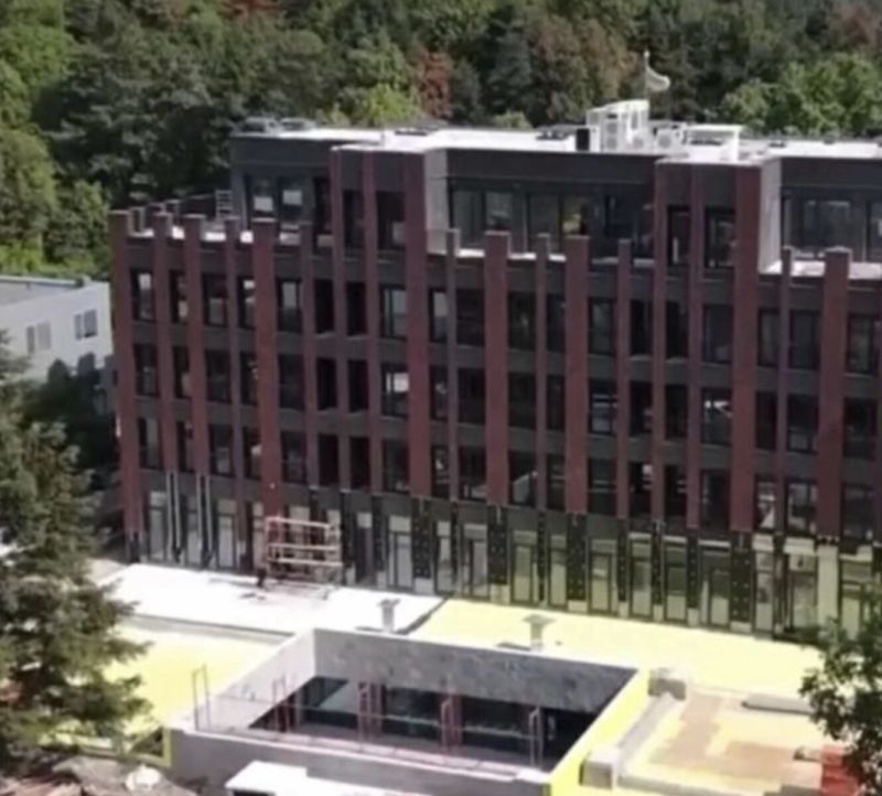 Строежът на хотел 