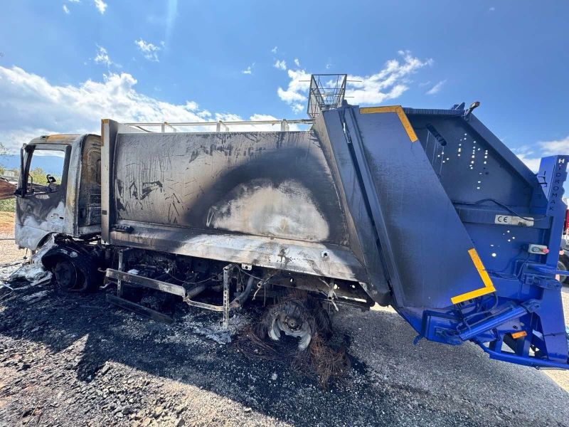 Подпалени са конкретно камионите на турската фирма