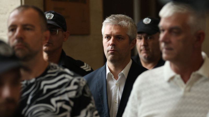 Благомир Коцев остава в затвора