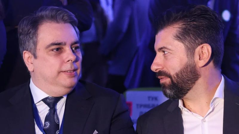 Асен Василев и Кирил Петков