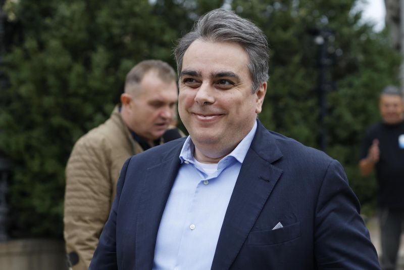 Асен Василев