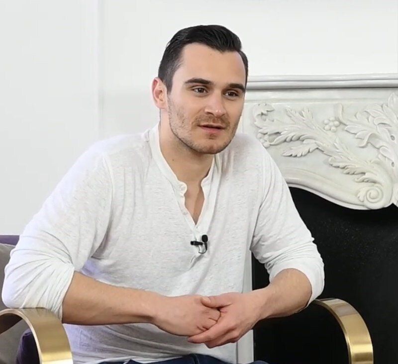 Юлиан Костов