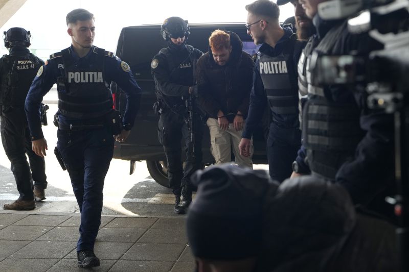 Двама убити и петима ранени при стрелба в Ница