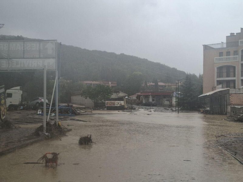 Потопът в Елените