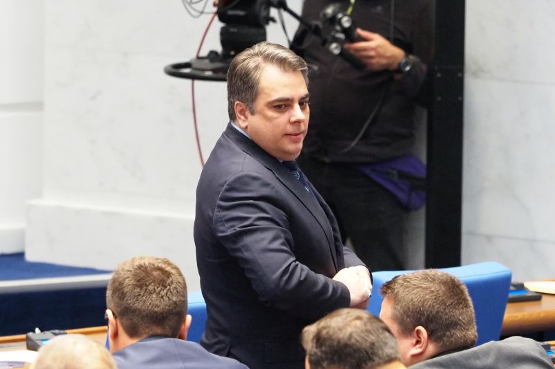 Асен Василев