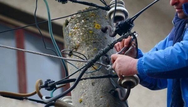 Как се краде ток