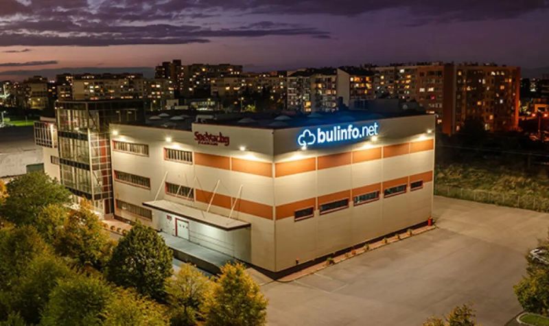 Една от първите интернет компании в България – Bulinfo.net, вече предлага хостинг услуги и за външни клиенти