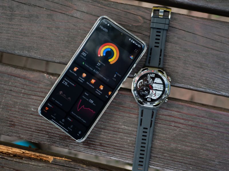 Ревю: Huawei Watch Ultimate 2 – приключението започва сега