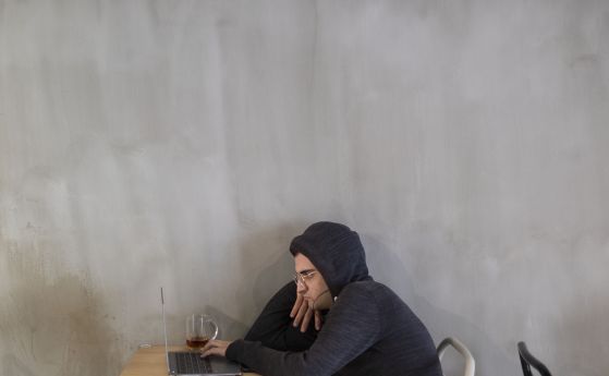 Човекът и неговият лаптоп