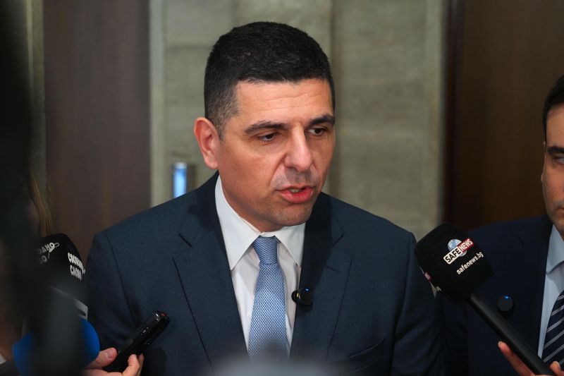 Ивайло Мирчев в парламента