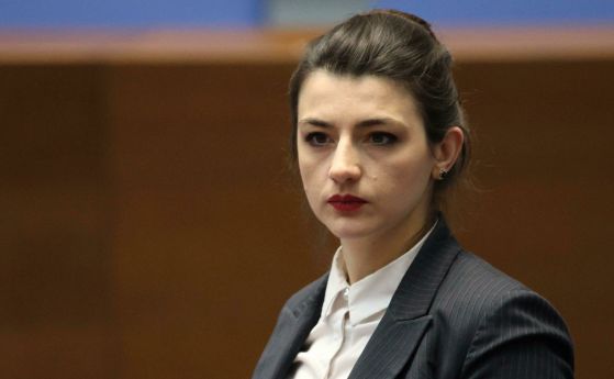 Лена Бориславова: Борисов и Пеевски надминаха себе си. Но какво им пука - те данъци не плащат