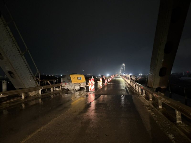 Дунав мост вече е отворен за леки коли