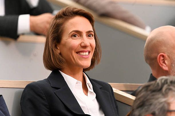 Валери Айер