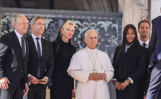 VATICAN CITY, VATICAN - NOVEMBER 12: British actress and top model Naomi Campbell (2nd R) greets Pope Leo XIV (3rd R) at the end of his audience in St Peter's Square at the Vatican, Vatican City on November 12, 2025. (Photo by Riccardo De Luca/Anadolu via