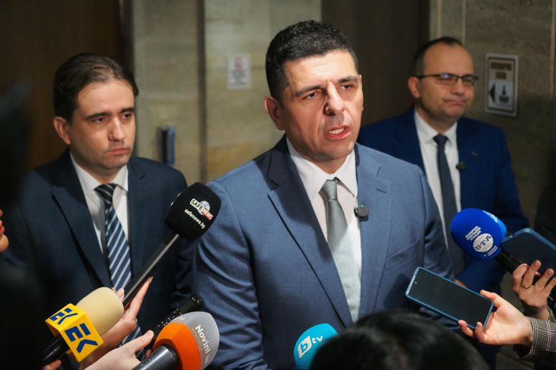 Божидар Божанов, Ивайло Мирчев и Мартин Димитров в парламента