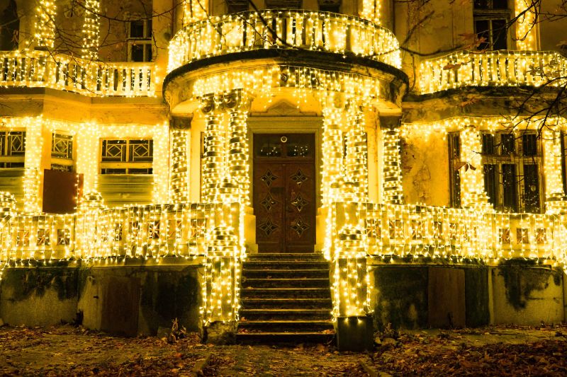 Къщата с ягодите светна като в приказка - БГНЕС/Стефан Василев