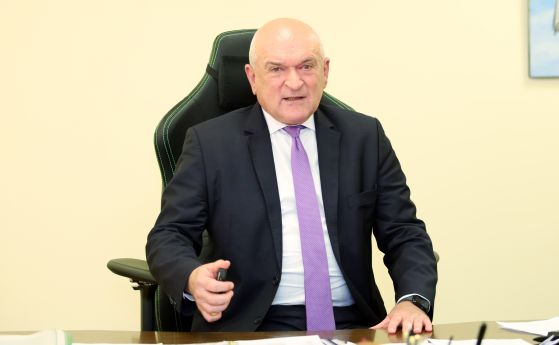 https://i2.offnews.bg/events/2025/12/01/856644/php55bn7i_559x345.jpg