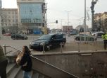 Кола катастрофира край подлеза на ''Шератон'' в София. На шофьора му прилошало, починал в линейката - ФБ