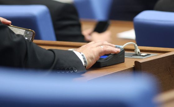 Депутатите ще гласуват вот на недоверие най-вероятно в петък