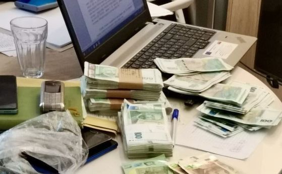 Акция на ГДБОП и ДАНС срещу група за данъчни измами