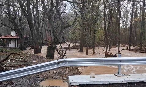 Наводненият къмпинг