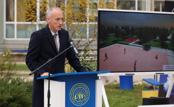 Красимир Вълчев на първата копка на кампуса