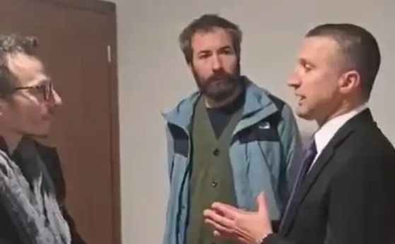 Радослав Ревански и екипът на в. Le Monde