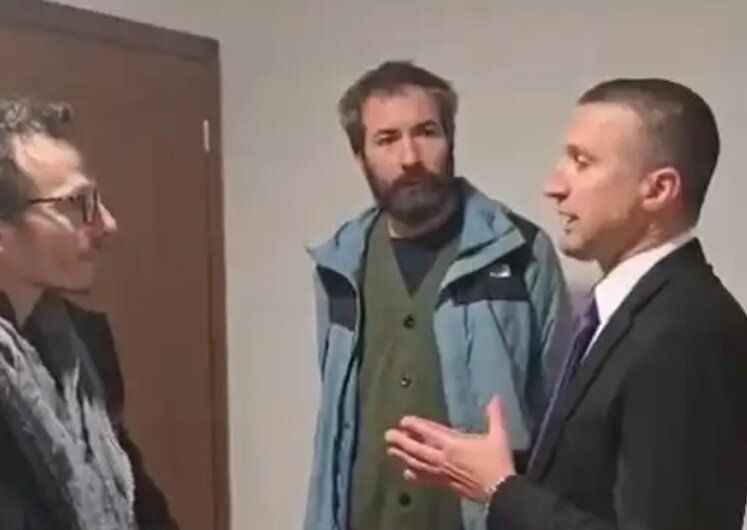 Радослав Ревански и екипът на в. Le Monde