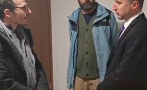 Радослав Ревански и екипът на в. Le Monde