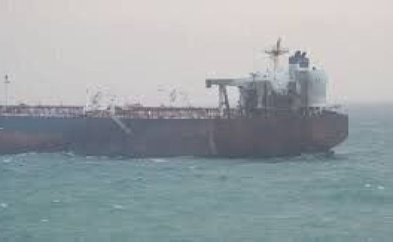 Започва преместването на танкера ''Кайрос''