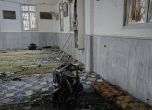 Щетите от вриза в джамията в Сирия