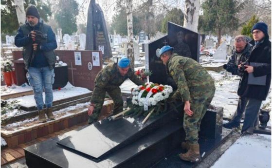 Почетоха паметта на загиналите преди 22 г. български военни в Кербала