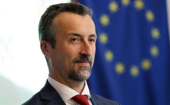 Шефът на Касата даде 48 часа на аптеките да отстранят проблемите с рецептите