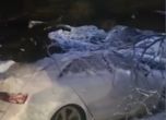 Автомобил