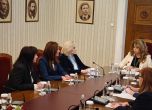 Атидже Алиева-Вели, Ертен Анисова и Искра Михайлова при президента Илияна Йотова на консултация.  БГНЕС/Стефан Василев
