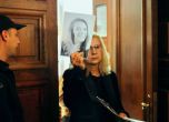 Майката на Евгения в съдебната зала