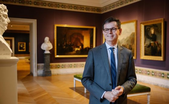 Макрон назначи нов шеф на Лувъра