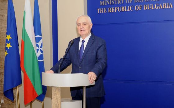 Нападението на държава от НАТО е опасна ескалация, заяви министърът на отбраната