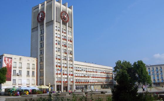 Освободиха двамата заместник областни управители на Габрово