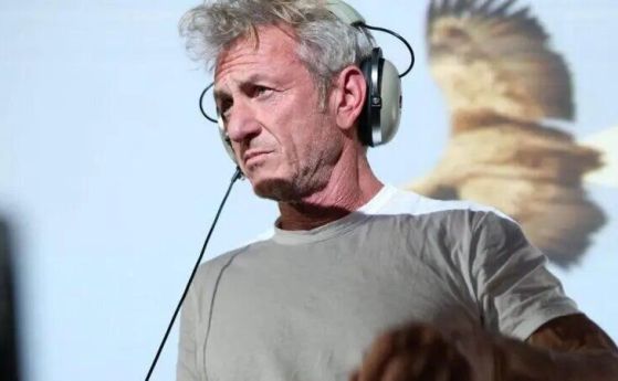 Връчиха ''железен Оскар“ на Шон Пен в Украйна (видео)