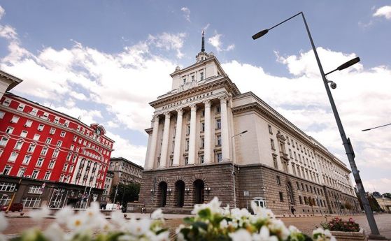 НС одобри по-строги наказания за педофилия