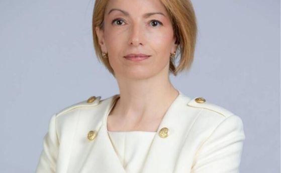 Вяра Тодева прекрати обществена поръчка за ремонт на стадион Локомотив