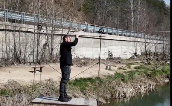 Кандидат-депутатът Тодор Батков: В Средногорци трябва да си Индиана Джоунс, за да стигнеш до нивата си (видео)