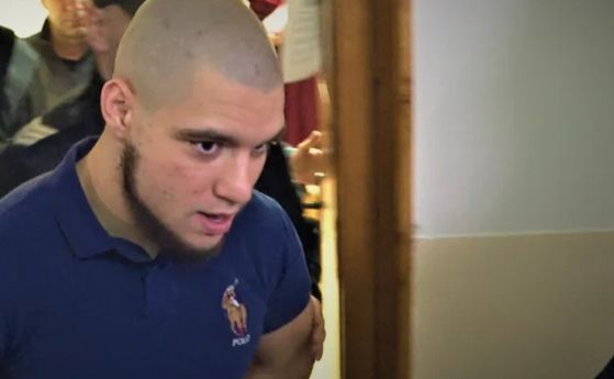 Издирваният прокурорски син е опитал да запали къщата на полицай тази нощ, твърди сайтът За Перник