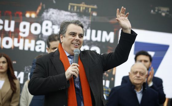 Асен Василев: Надявам се Румен Радев да се яви на лидерски дебат, за Борисов знаем, че го е страх