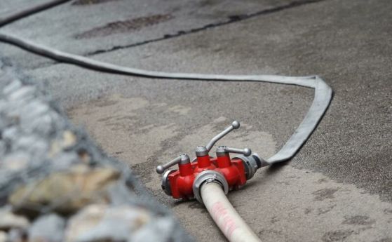 49 пожара в страната за денонощие, мъж загина