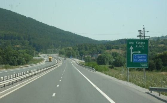 Хванаха шофьор с близо 6 промила на АМ Струма, катастрофирал и избягал