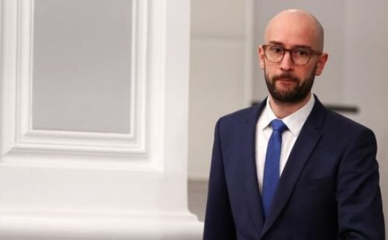 Скъпите горива ще покрият поне половината от 100-те млн. евро, предвидени като мерки срещу кризата