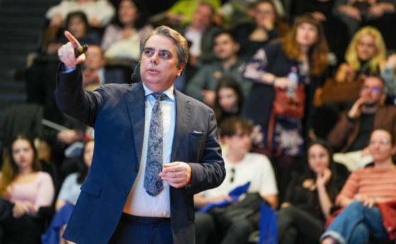 Асен Василев представи план как България може да стане богата държава