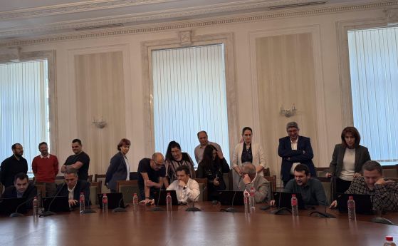 На всеки 10 минути: Камерите в изборните секции ще се проверяват